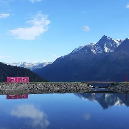 Chalet Rose
